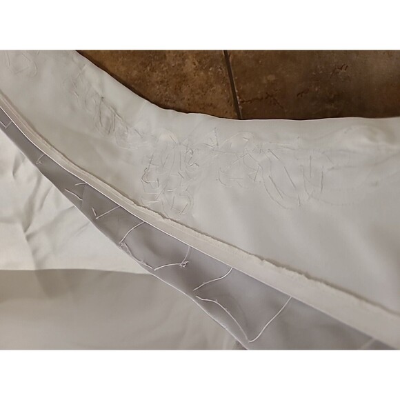 2  Piece Corset Wedding Dress  Size 6 Store Display $1145.00 Tag New Wit… - Picture 13 of 16